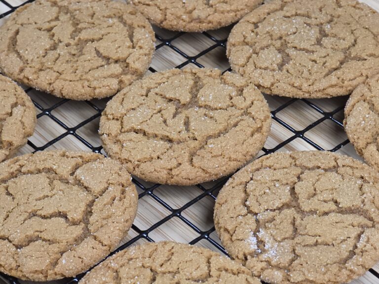 Best Chewy Gingersnap Cookies